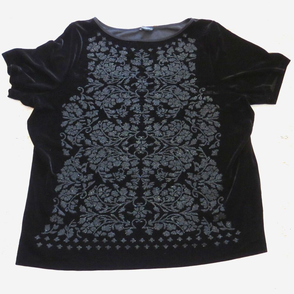 Vintage  T & Company Beaded Black Velvet Pullover Top  size** read**  2X  EUC